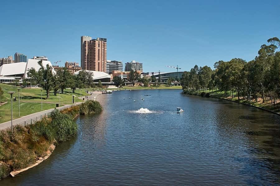 Adelaide: Dark Secrets and True Crime Walking Tour - Rundle Mall stop: CBD sights plus short, sharp storytelling