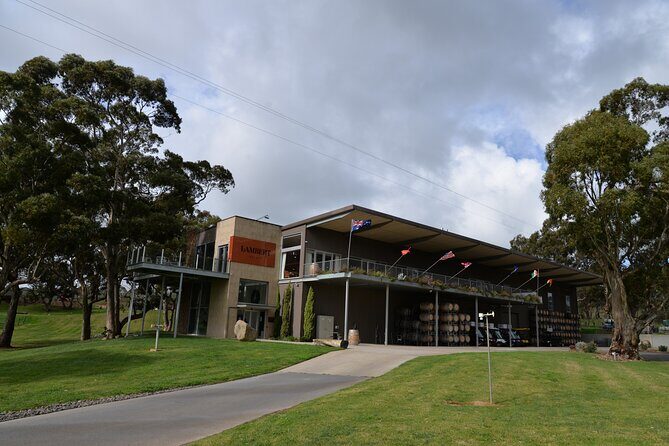 Adelaide Japanese Group Winery Day Tour in Barossa and Hahndorf - Hahndorf’s 2 hours of free time: shopping, bakeries, and heritage
