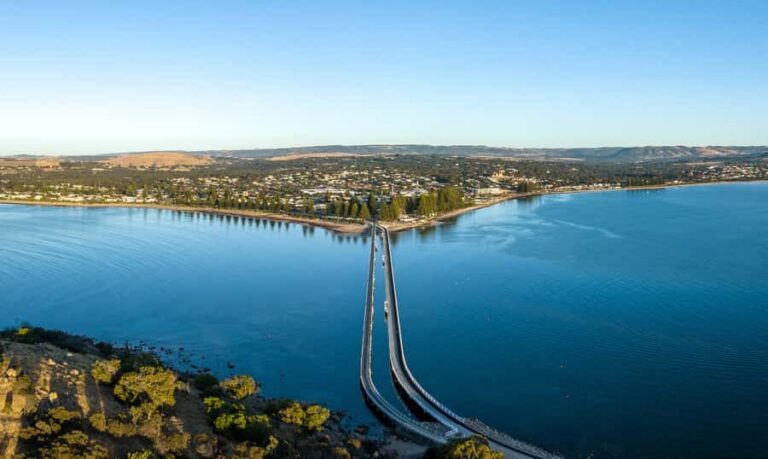 From Adelaide: Victor Harbor & Southern Highlights Day Tour - Strathalbyn’s High Street morning break (and what it’s best for)